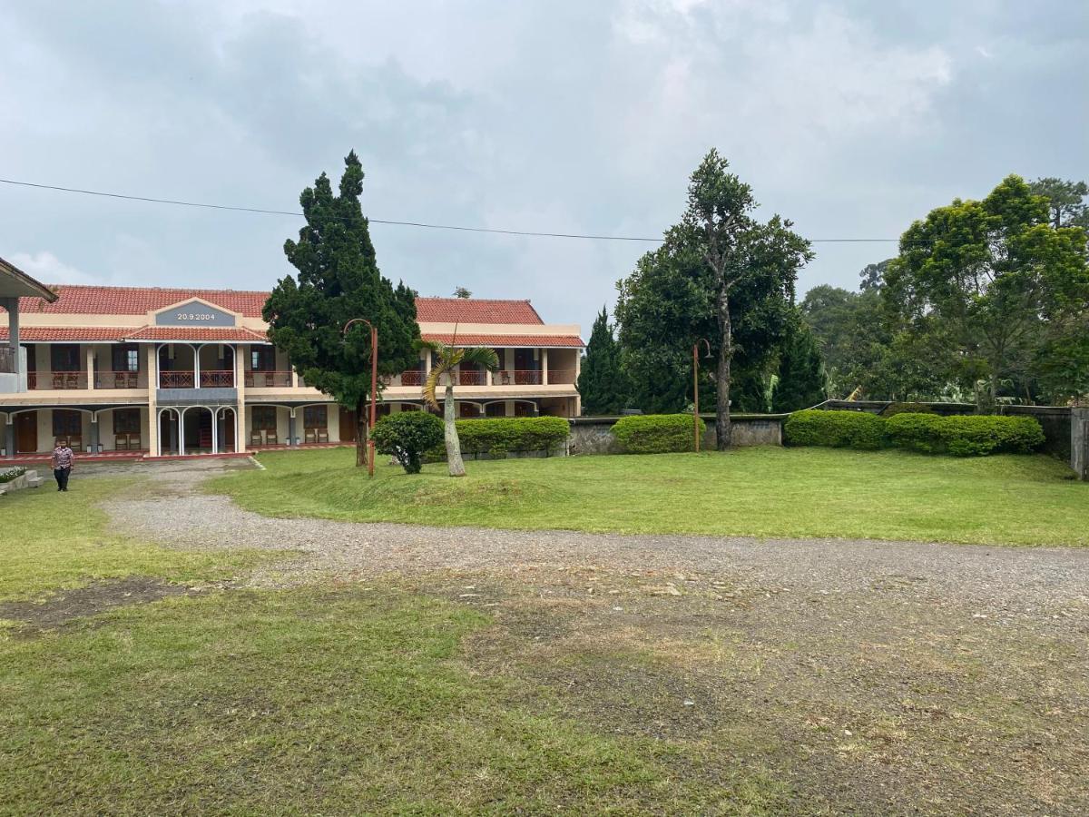 Hotel Puspa Sari Ciater Eksteriør bilde