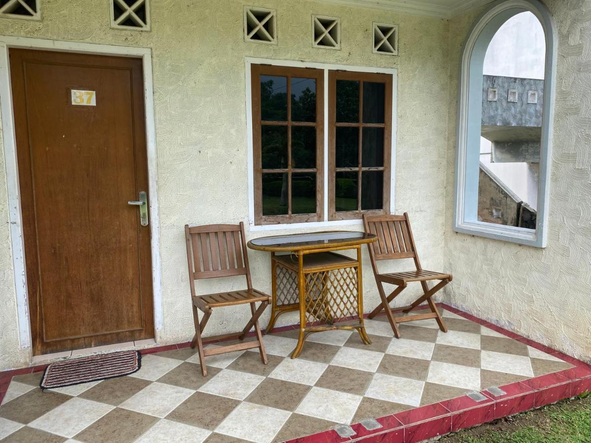 Hotel Puspa Sari Ciater Eksteriør bilde