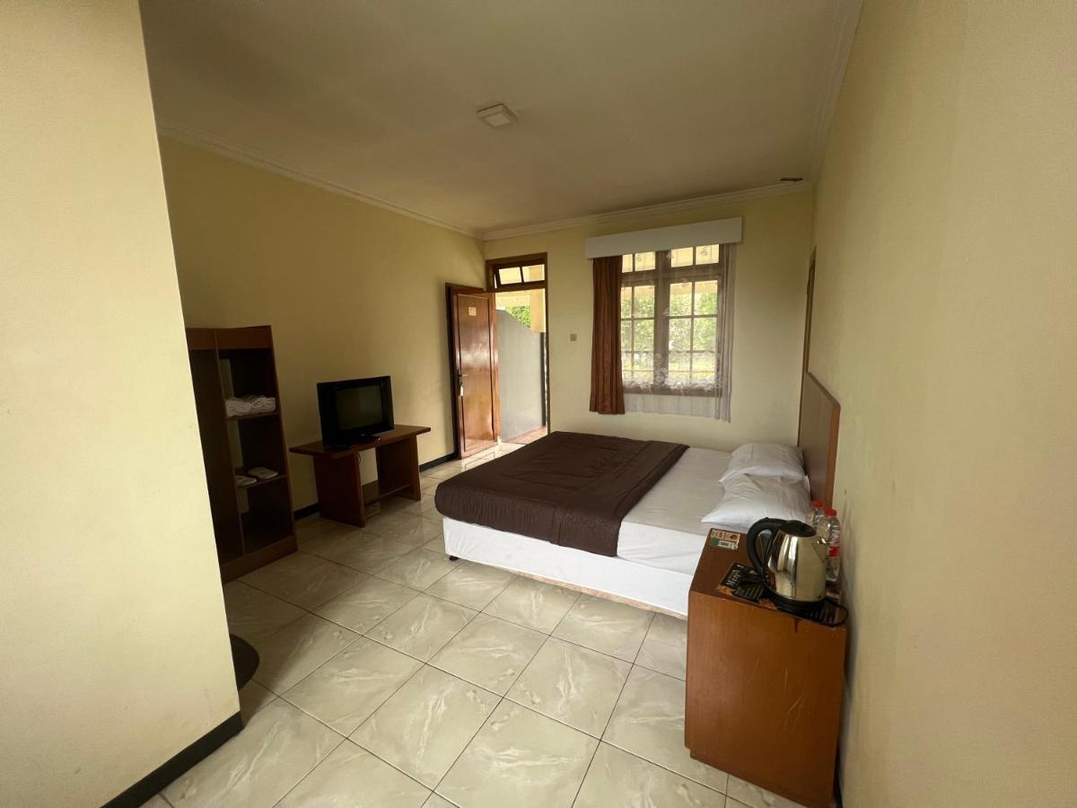Hotel Puspa Sari Ciater Eksteriør bilde